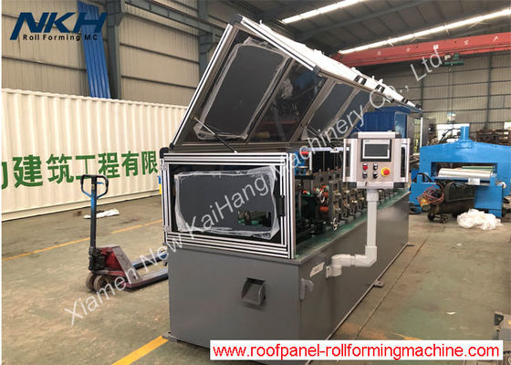 Beli Mesin Roll Forming atap logam kecepatan tinggi Roll dengan embossing / pengaku online manufacture