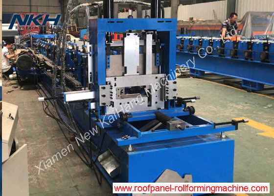 Customized Auto CZ Purlin Roll Forming Machines Bangunan Pra-Teknik Satu mesin untuk beberapa produk